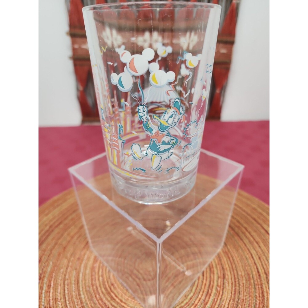 McDonalds Walt Disney World 25th Anniversary Donald Duck Glass RememberThe Magic